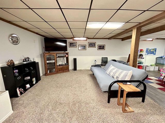 700 RAVENSWOOD COURT, Neenah, WI 54956