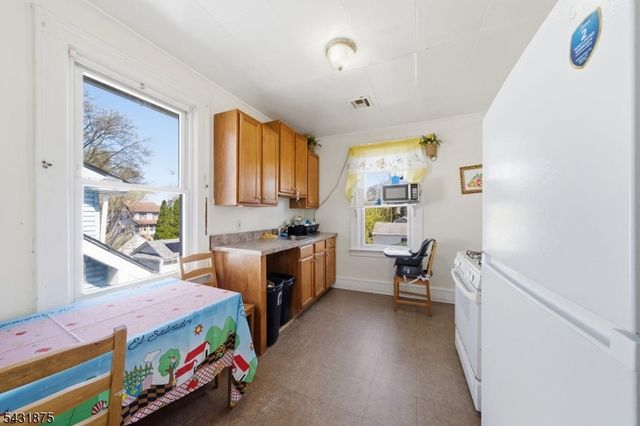355 W Scott Ave, Rahway City, NJ 07065