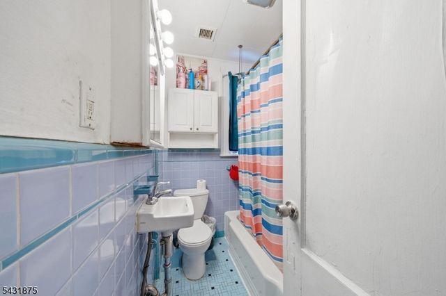 355 W Scott Ave, Rahway City, NJ 07065