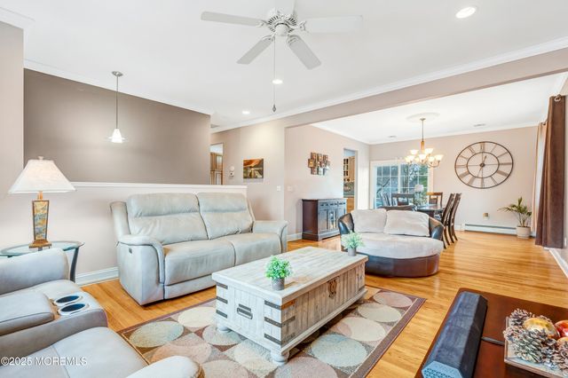 732 Wellington Avenue, Toms River, NJ 08757