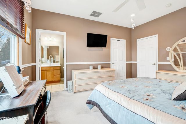 732 Wellington Avenue, Toms River, NJ 08757