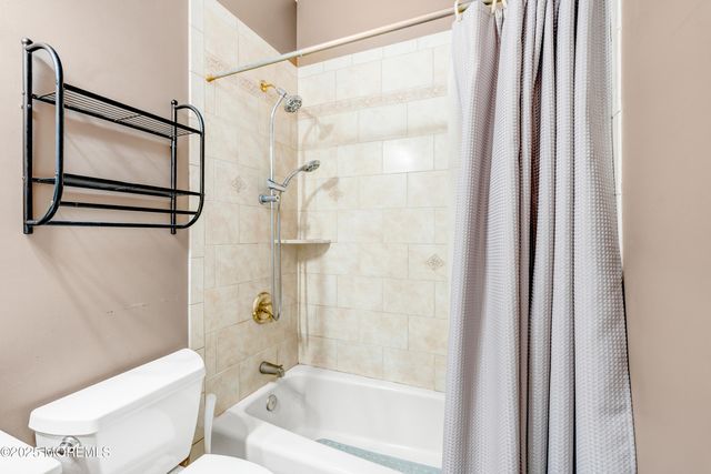 732 Wellington Avenue, Toms River, NJ 08757