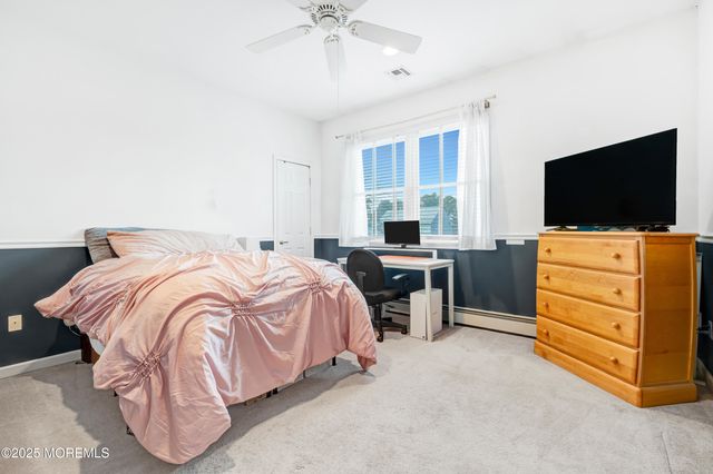 732 Wellington Avenue, Toms River, NJ 08757