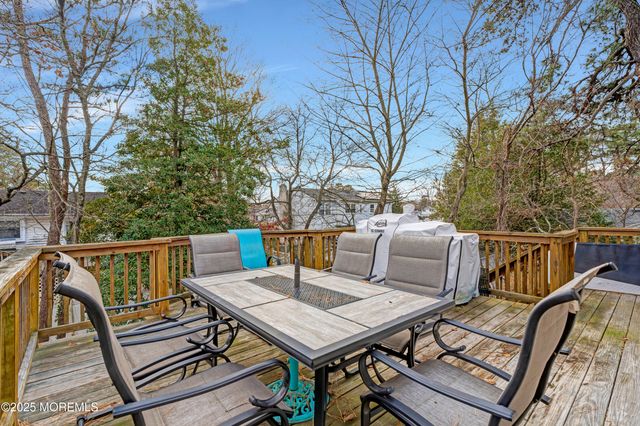 732 Wellington Avenue, Toms River, NJ 08757