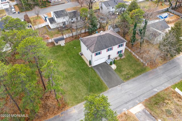 732 Wellington Avenue, Toms River, NJ 08757