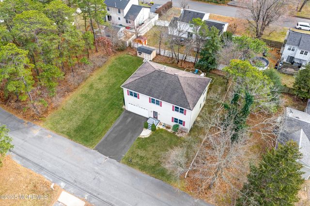 732 Wellington Avenue, Toms River, NJ 08757