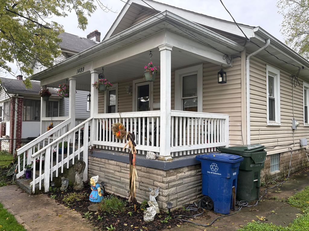 1489 W Jefferson Avenue, Columbus, OH 43211