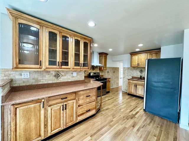 2111 N 75th Court, Elmwood Park, IL 60707