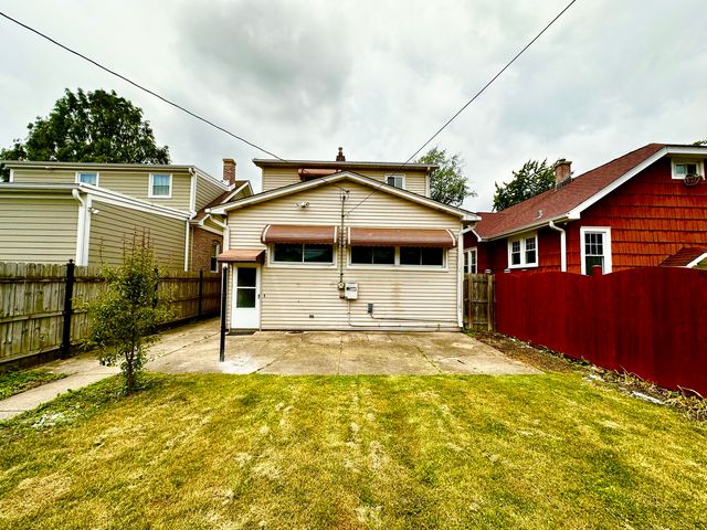 2111 N 75th Court, Elmwood Park, IL 60707