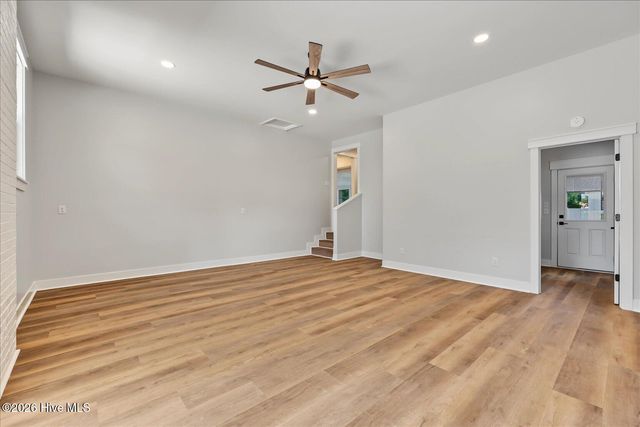 345 Scottsdale Drive, Wilmington, NC 28411