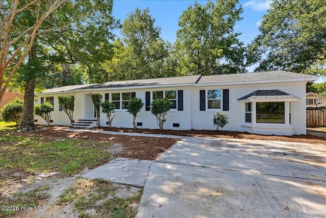 345 Scottsdale Drive, Wilmington, NC 28411