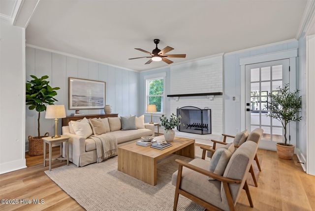 345 Scottsdale Drive, Wilmington, NC 28411