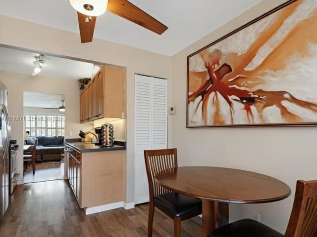 8069 SW 19th Ct, Davie, FL 33324