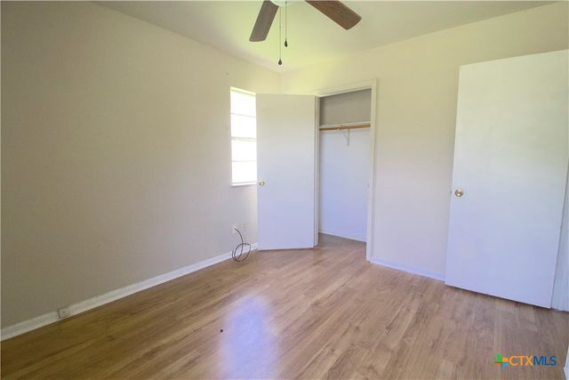 802 E Irvin Avenue, Temple, TX 76501