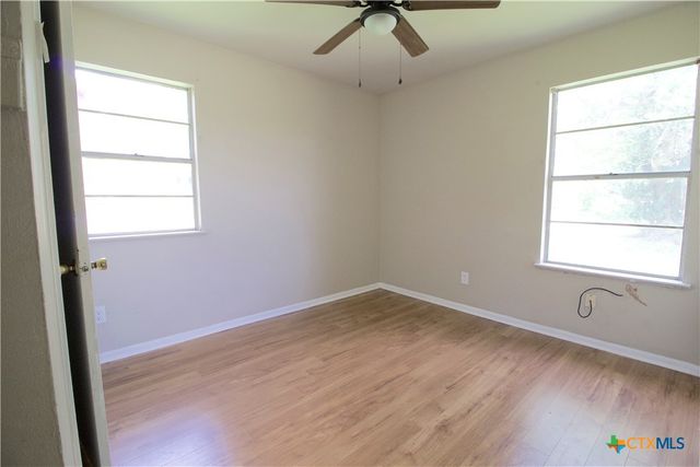 802 E Irvin Avenue, Temple, TX 76501