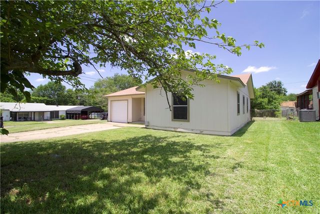 802 E Irvin Avenue, Temple, TX 76501