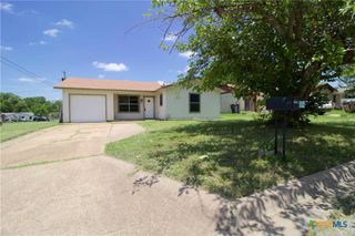 802 E Irvin Avenue, Temple, TX 76501