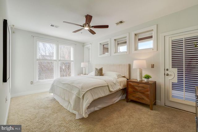 738 MCKENZIE AVE, Alexandria, VA 22301