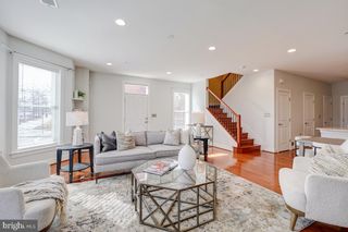 738 MCKENZIE AVE, Alexandria, VA 22301