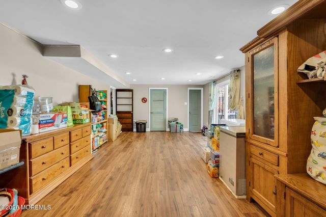 12 Albany Avenue, Jackson, NJ 08527