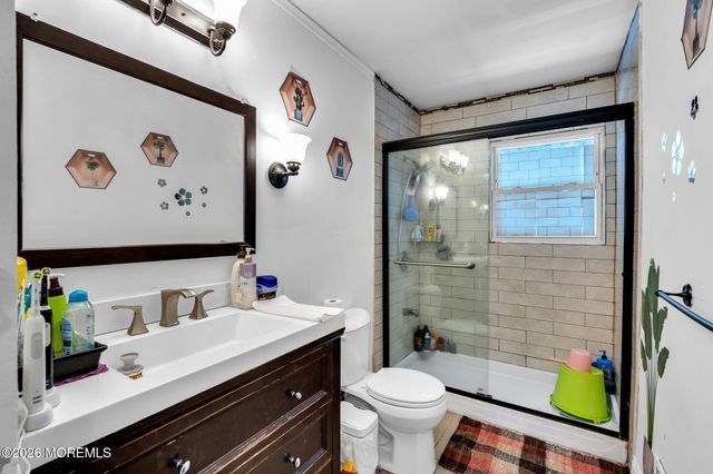 12 Albany Avenue, Jackson, NJ 08527