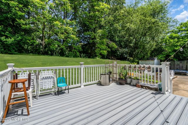 12 Albany Avenue, Jackson, NJ 08527