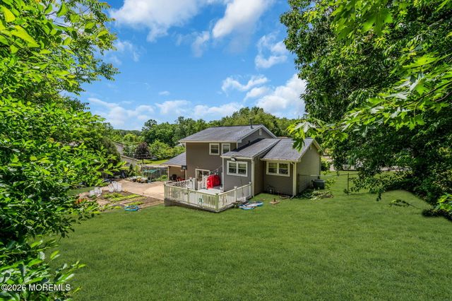 12 Albany Avenue, Jackson, NJ 08527