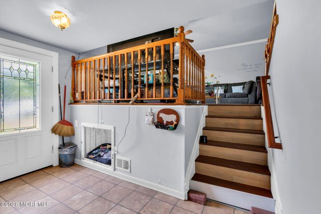 12 Albany Avenue, Jackson, NJ 08527