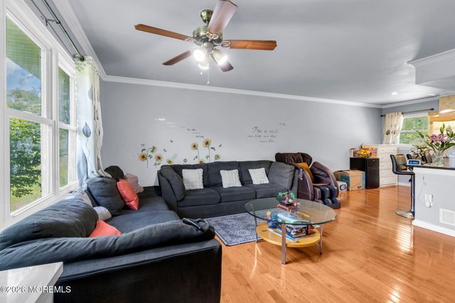 12 Albany Avenue, Jackson, NJ 08527