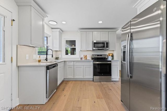 25275 Ormond Drive, Southfield, MI 48033