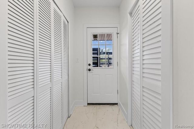25275 Ormond Drive, Southfield, MI 48033