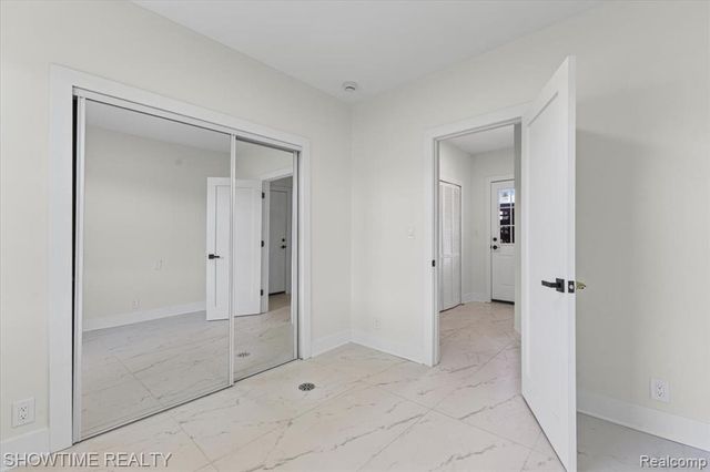 25275 Ormond Drive, Southfield, MI 48033