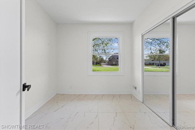 25275 Ormond Drive, Southfield, MI 48033