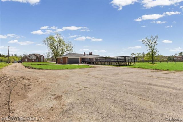 25275 Ormond Drive, Southfield, MI 48033