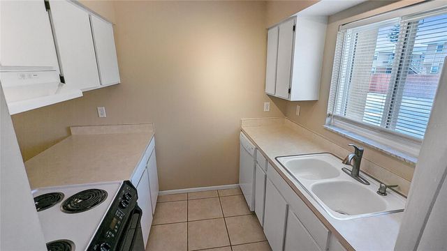 1000 LAKE OF THE WOODS BOULEVARD C103, Fern Park, FL 32730
