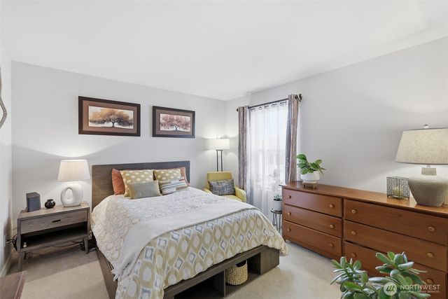 305 Lynnwood Avenue SE, Renton, WA 98056