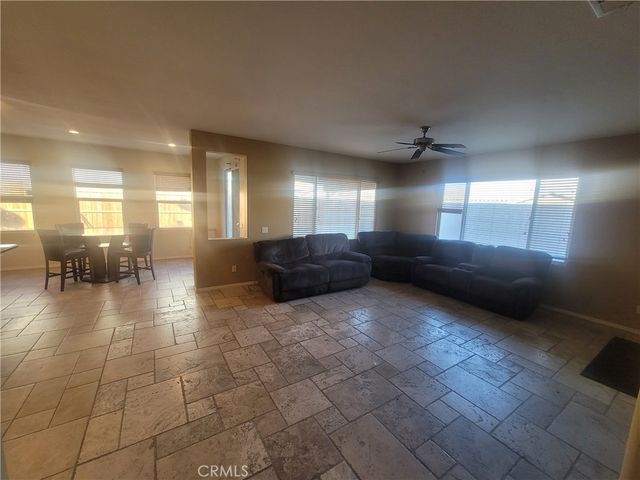 12380 Domingo, Victorville, CA 92392