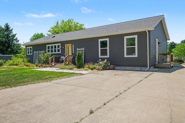 52350 Susan Lane, Dowagiac, MI 49047