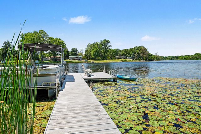 52350 Susan Lane, Dowagiac, MI 49047