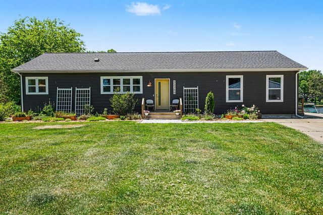 52350 Susan Lane, Dowagiac, MI 49047