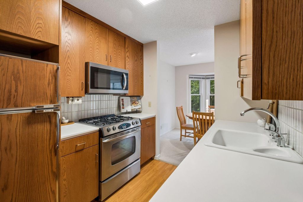 1926 Dupont Avenue S, Minneapolis, MN 55403 — photo 5