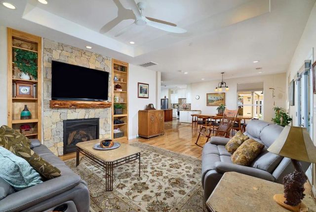 20125 Colina Encantada Way, Escondido, CA 92029
