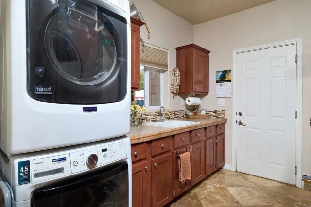 20125 Colina Encantada Way, Escondido, CA 92029