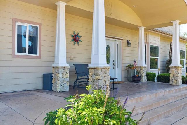 20125 Colina Encantada Way, Escondido, CA 92029
