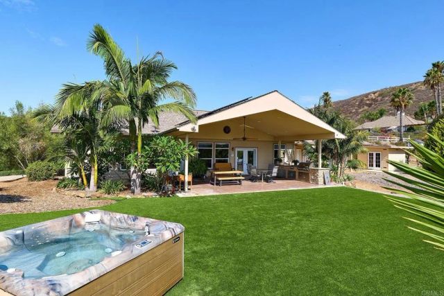 20125 Colina Encantada Way, Escondido, CA 92029
