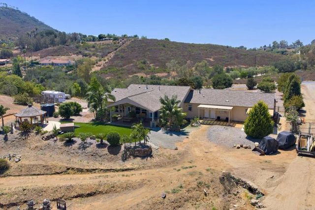 20125 Colina Encantada Way, Escondido, CA 92029