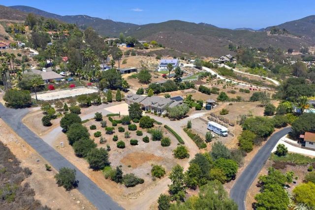 20125 Colina Encantada Way, Escondido, CA 92029