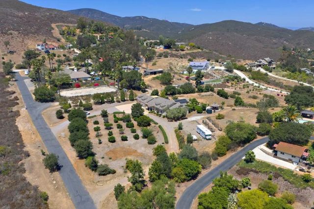 20125 Colina Encantada Way, Escondido, CA 92029