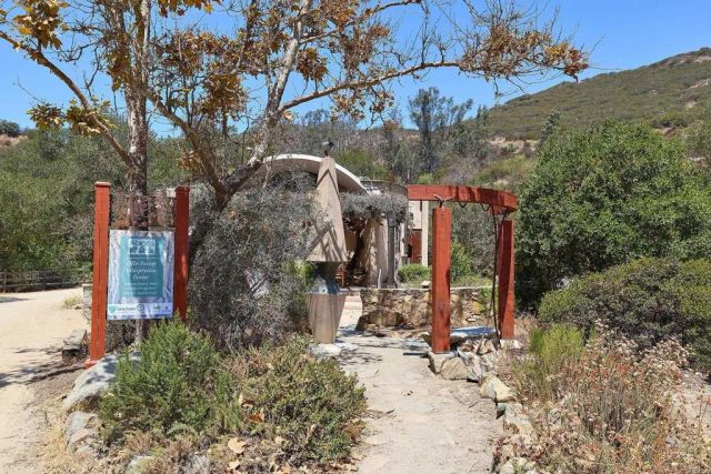 20125 Colina Encantada Way, Escondido, CA 92029