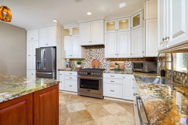 20125 Colina Encantada Way, Escondido, CA 92029
